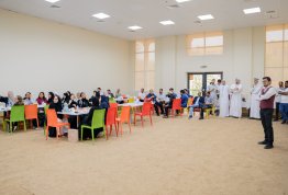 إفطار جماعي للموظفين 