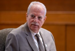 اتفاقية تعاون بين جامعة العين ومجموعة أبولونيا وسينيرجي الطبية